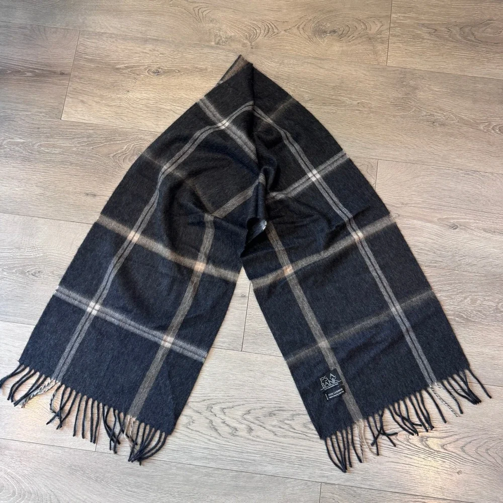Jos. A. Bank Mens 100% Cashmere Scarf Charcoal Gray Plaid Fringed Winter Luxe